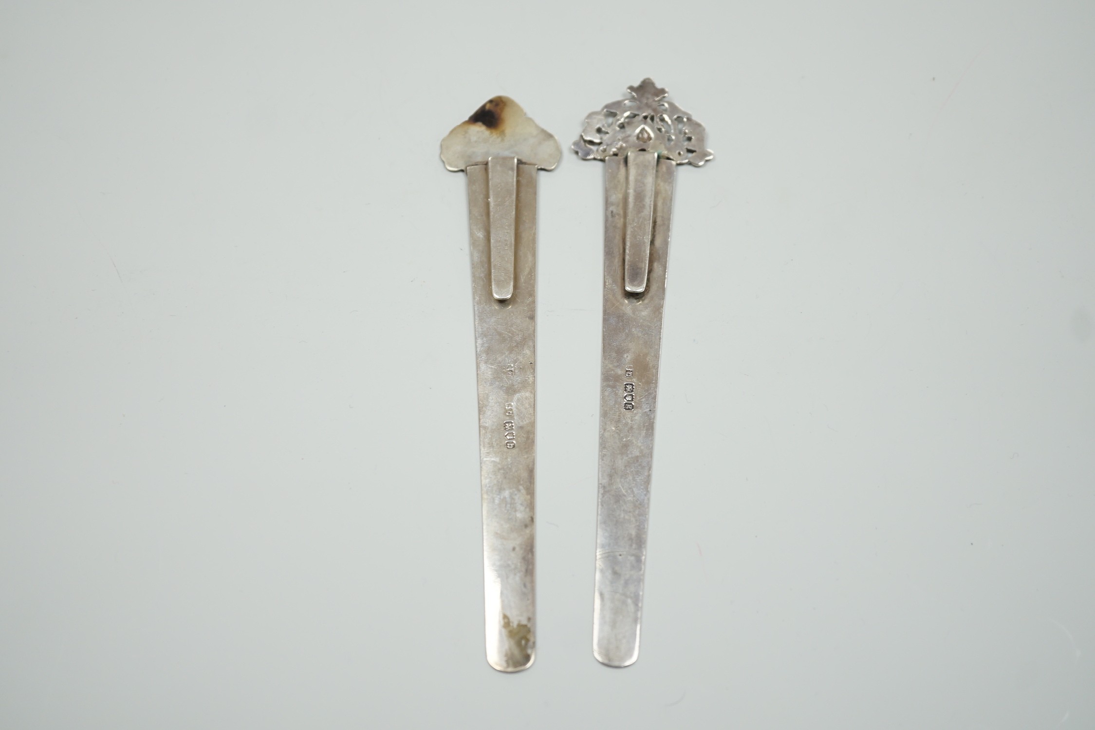 Two silver book marks by Stuart Clifford, London, 1897 and 1902, largest 17.9cm. - Image 3 of 5