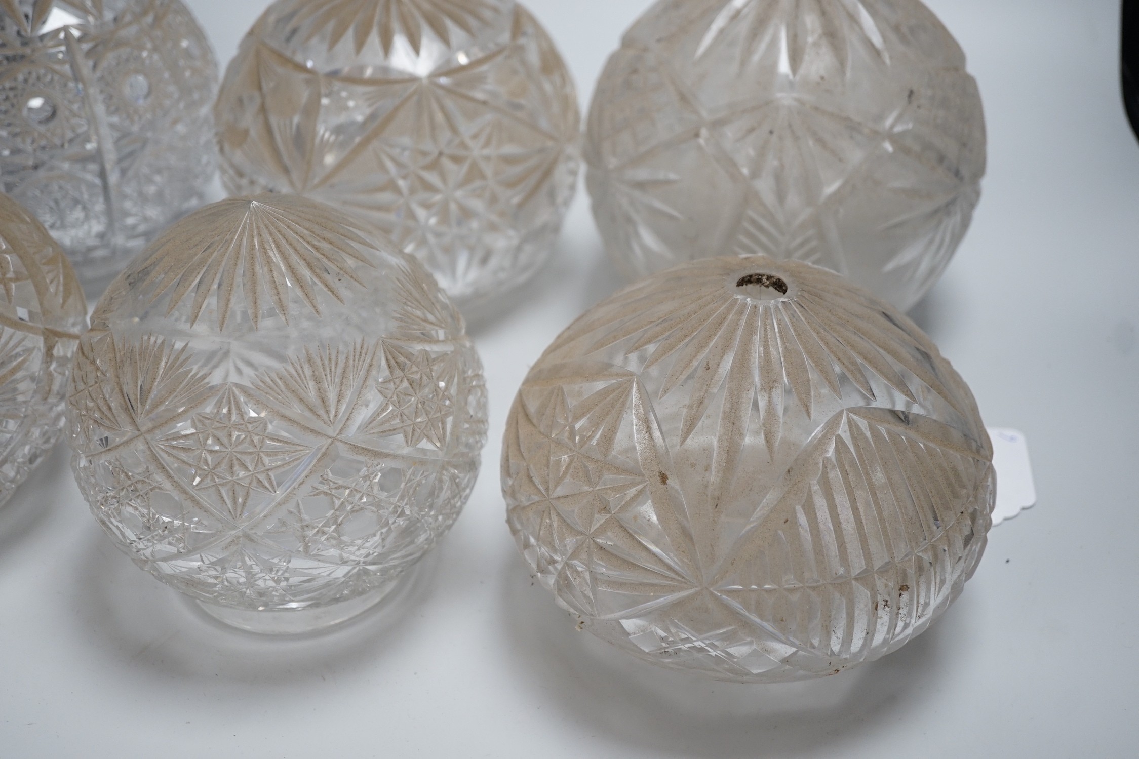 A collection of six circular cut glass table lamp shades (6) - Image 6 of 6