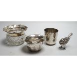 A Victorian silver tumbler cup, by Frederick Elkington, London, 1877, height 72mm, together with a