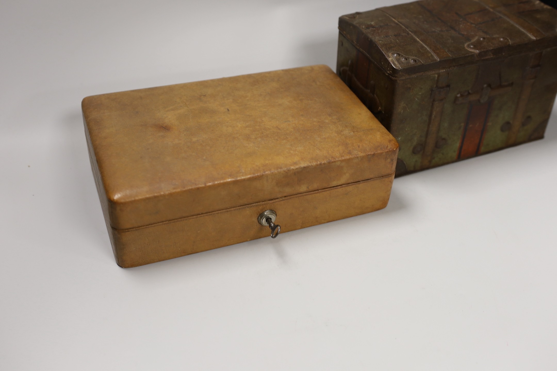 A leather Bramah jewellery case, a tortoiseshell cigarette box and a biscuit box. Widest 25.5cm - Image 3 of 6