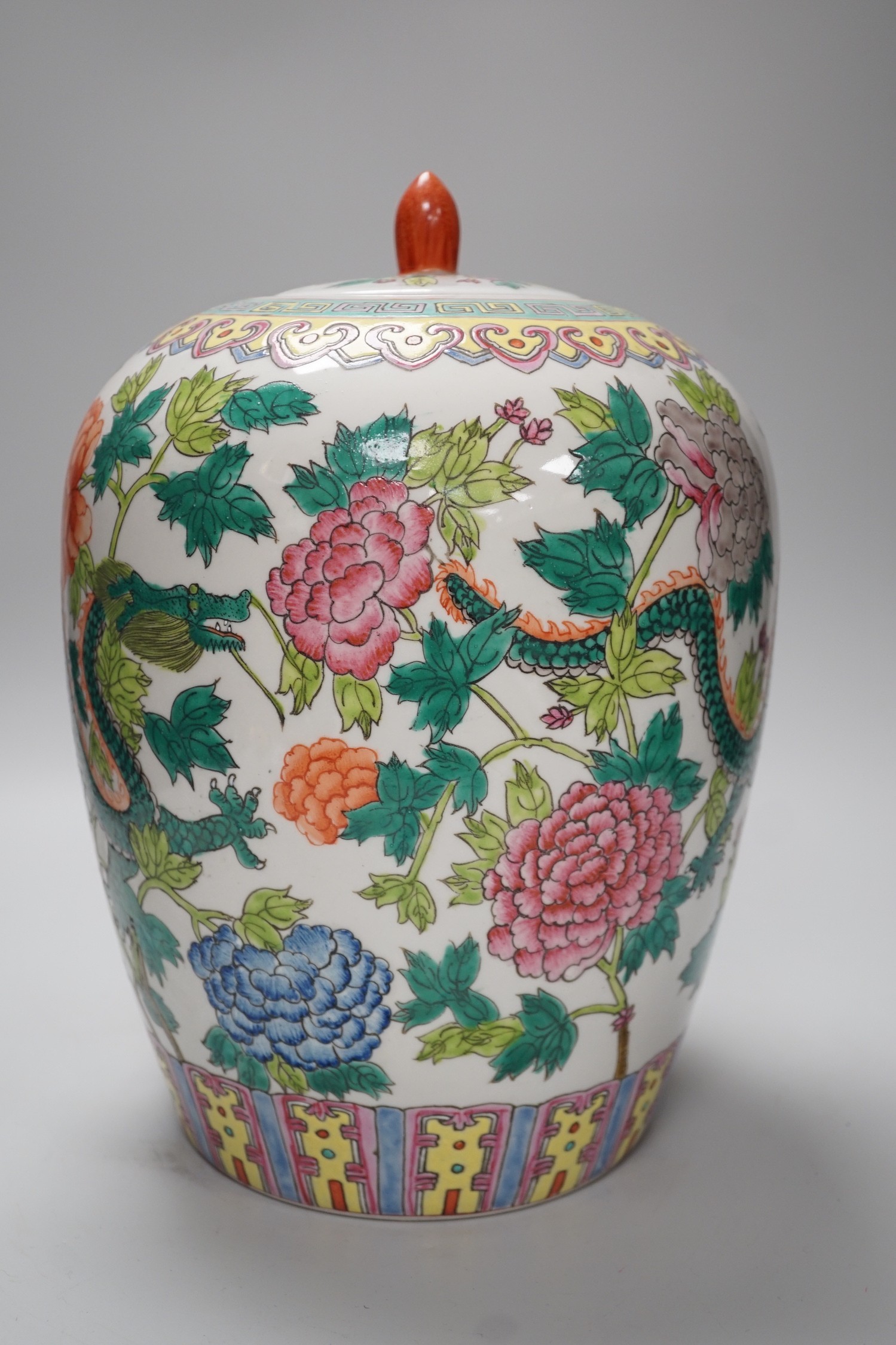 A Chinese famille rose ’dragon’ jar and cover, approximately 30cms high - Image 3 of 6