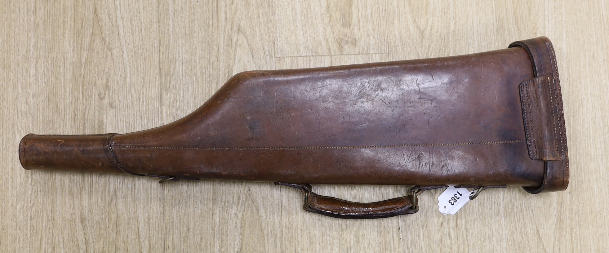 A brown leather gun case, 79cm wide - Image 2 of 2