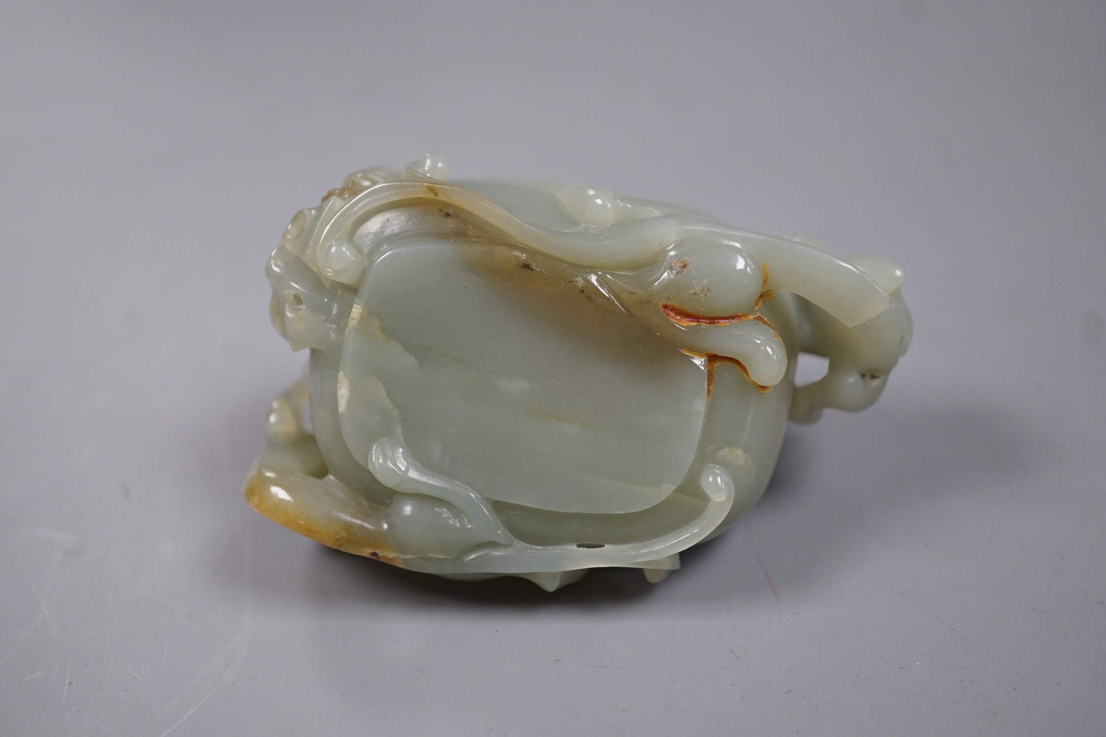 A Chinese celadon jade brushwasher, dragons - Image 4 of 4