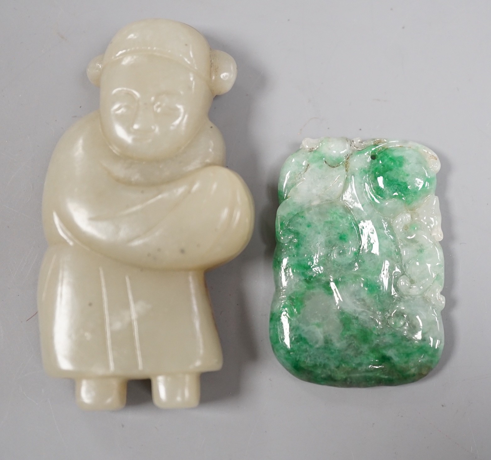 A Chinese celadon jade figure and a jadeite plaque (2) - Image 2 of 4
