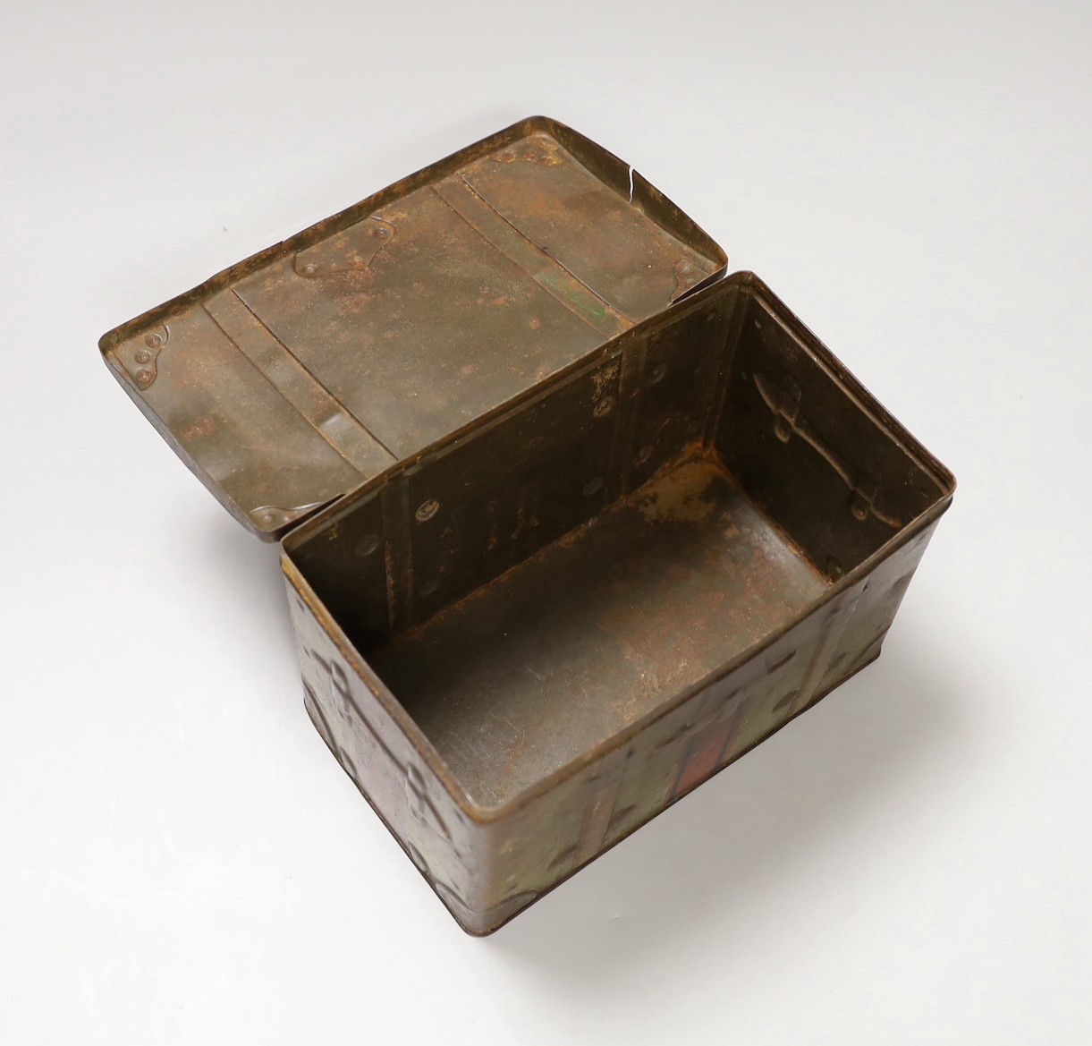 A leather Bramah jewellery case, a tortoiseshell cigarette box and a biscuit box. Widest 25.5cm - Image 6 of 6