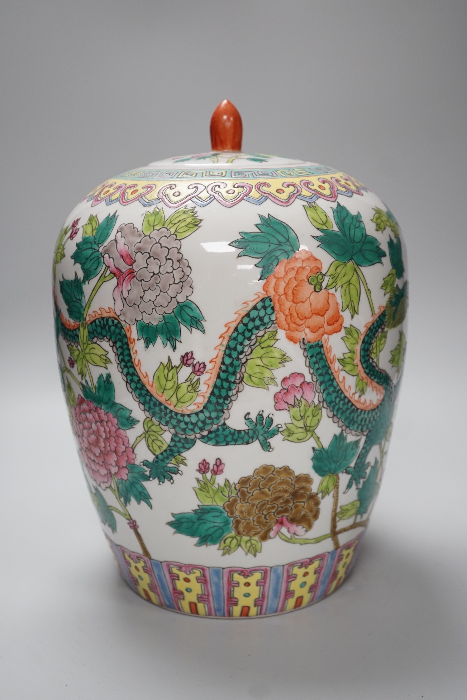 A Chinese famille rose ’dragon’ jar and cover, approximately 30cms high - Image 2 of 6