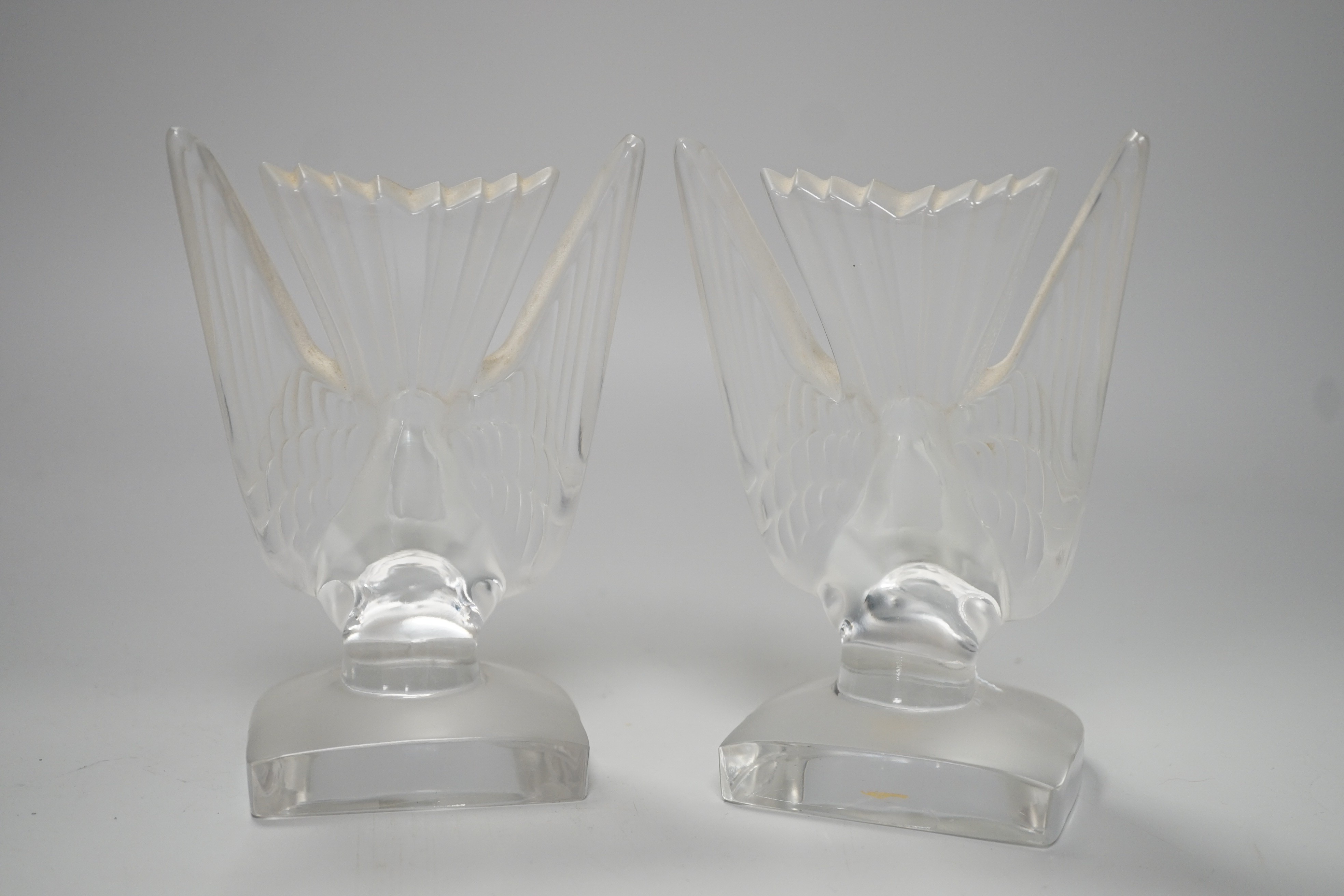 A pair of Lalique ‘Hirondelle’ glass bookends, 16cm high - Image 3 of 4