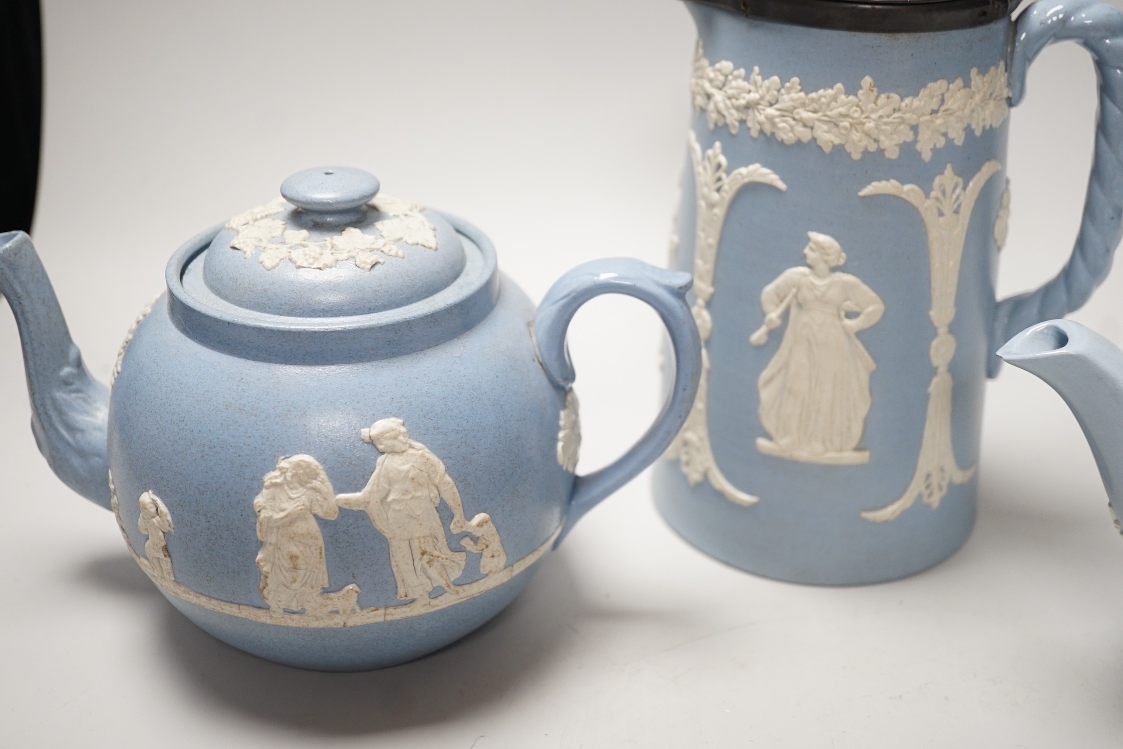 A group of Wedgwood and Wedgwood style jasperware teapots and jugs. - Image 8 of 9