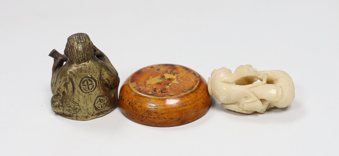 Assorted Chinese works of art including a soapstone carving of a luohan, 16cms high - Image 8 of 9