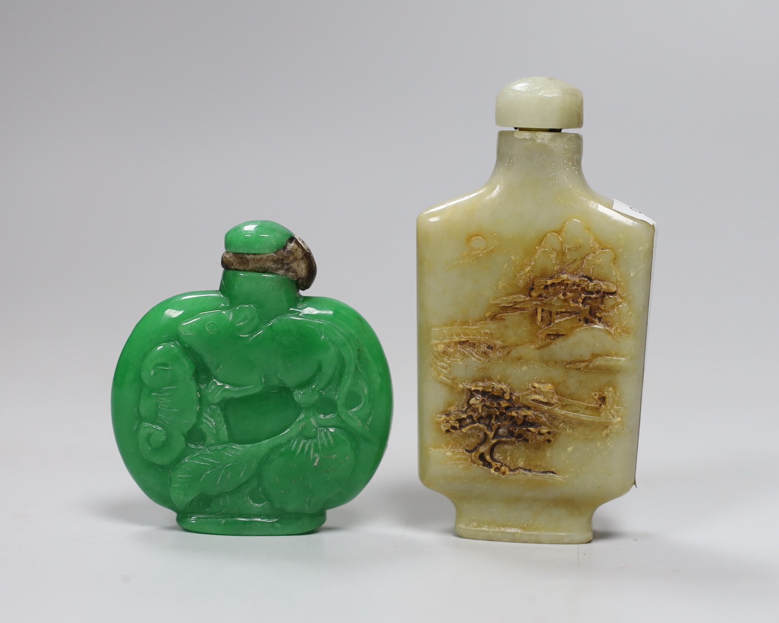 Six assorted Chinese snuff bottles, Tallest 13.5 cm - Image 5 of 9