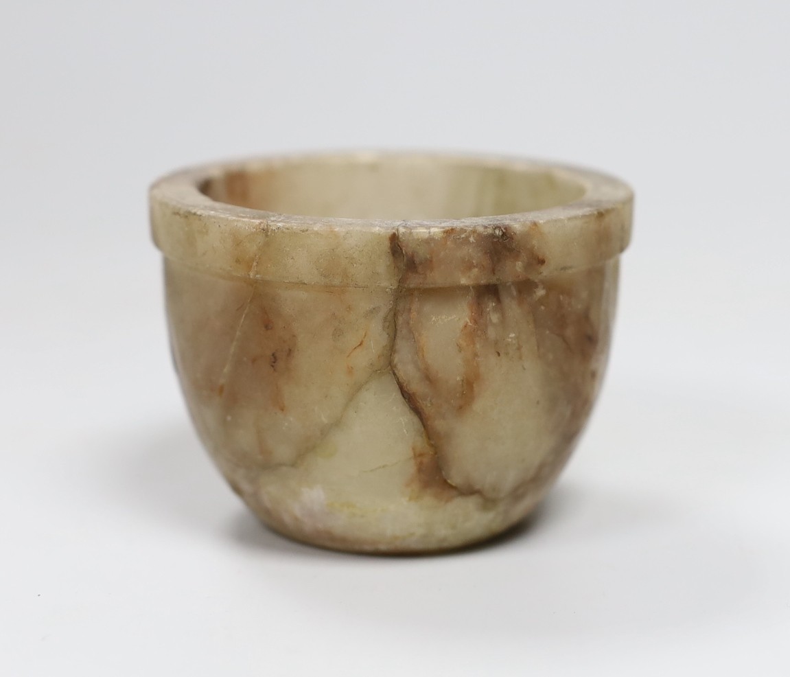 A Chinese jade hairpin, 21cm, a hardstone plaque, and an alabaster bowl - Image 4 of 10