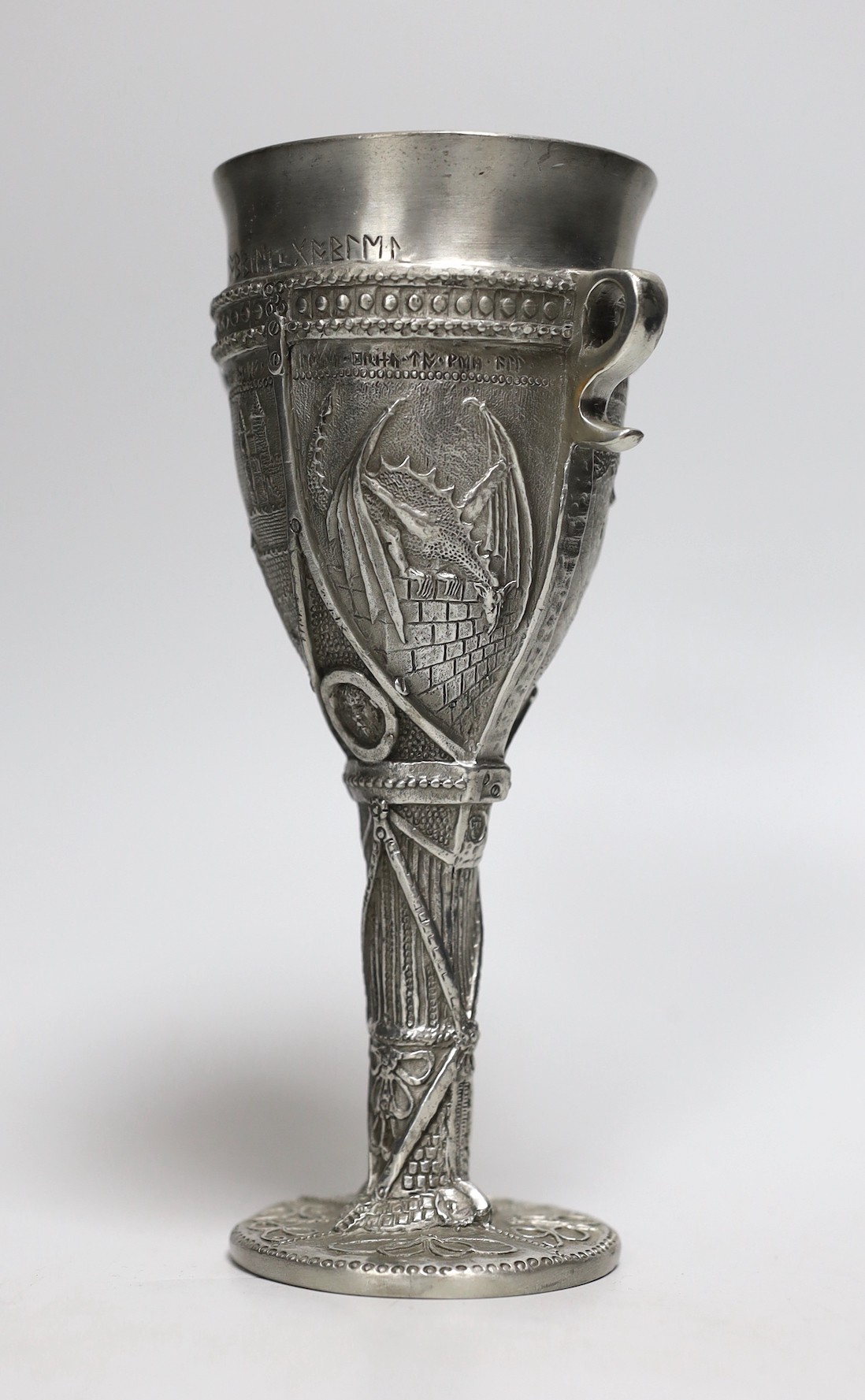 A Selangor cast pewter ‘Hobbit’ goblet inspired by Tolkien’s Lord of the Rings, 18.5cms high - Image 2 of 5