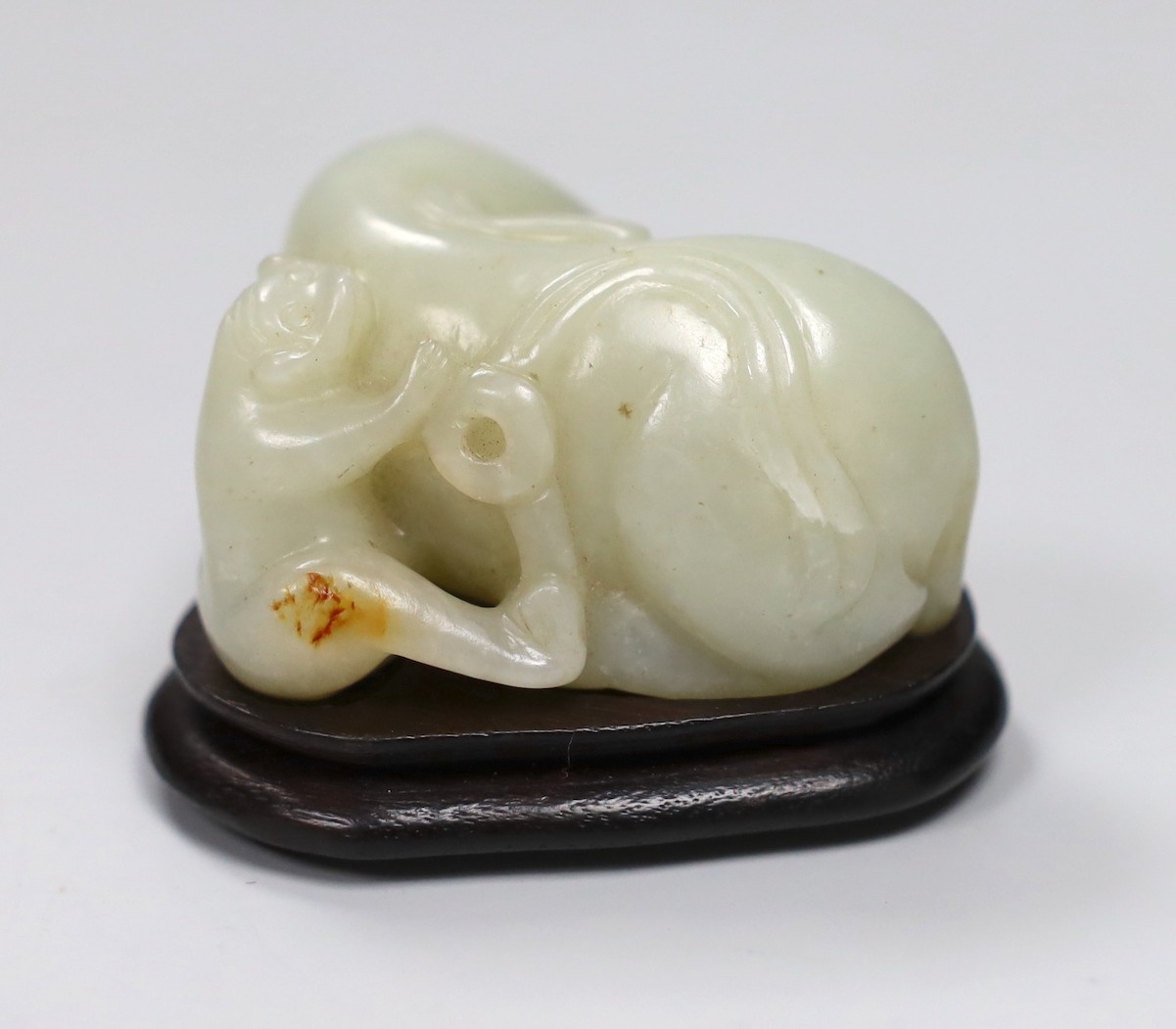 Chinese white jade carving of a monkey and elephant, with wooden stand - 8cms wide and a Chinese - Image 5 of 8