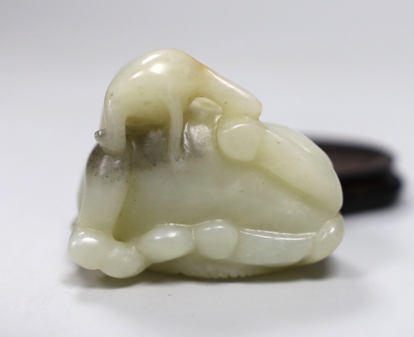 Chinese white jade carving of a monkey and elephant, with wooden stand - 8cms wide and a Chinese - Image 8 of 8