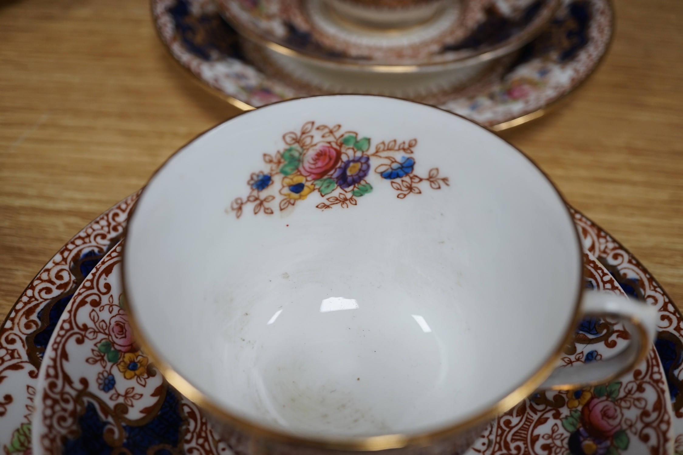 A Crown Staffordshire tea service decorated in white and gilt (46 pieces) - Image 4 of 6