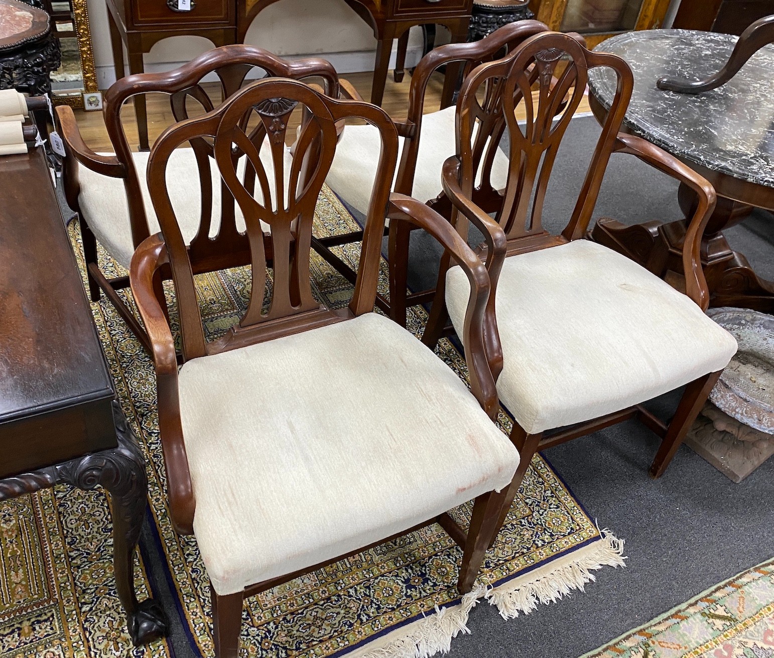 A set of ten George III style mahogany dining chairs - Image 2 of 4