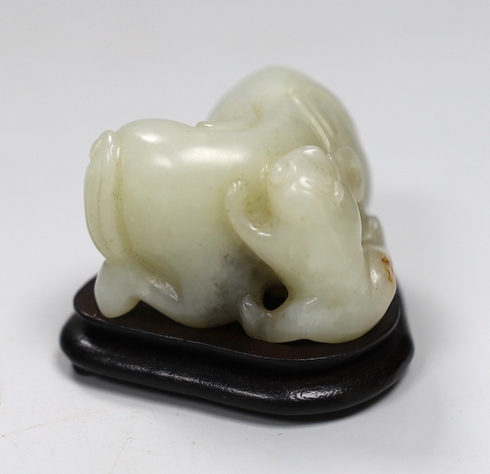 Chinese white jade carving of a monkey and elephant, with wooden stand - 8cms wide and a Chinese - Image 7 of 8