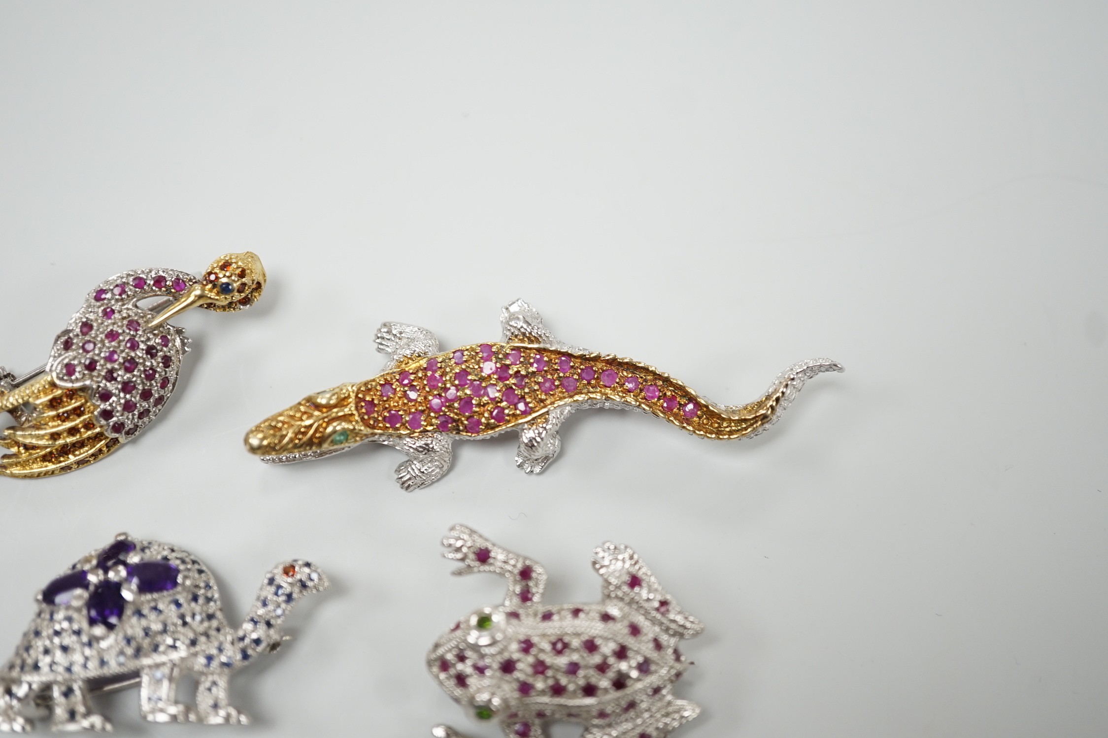 Four assorted modern white metal and coloured paste set miniature animal brooches, three stamped - Image 3 of 5