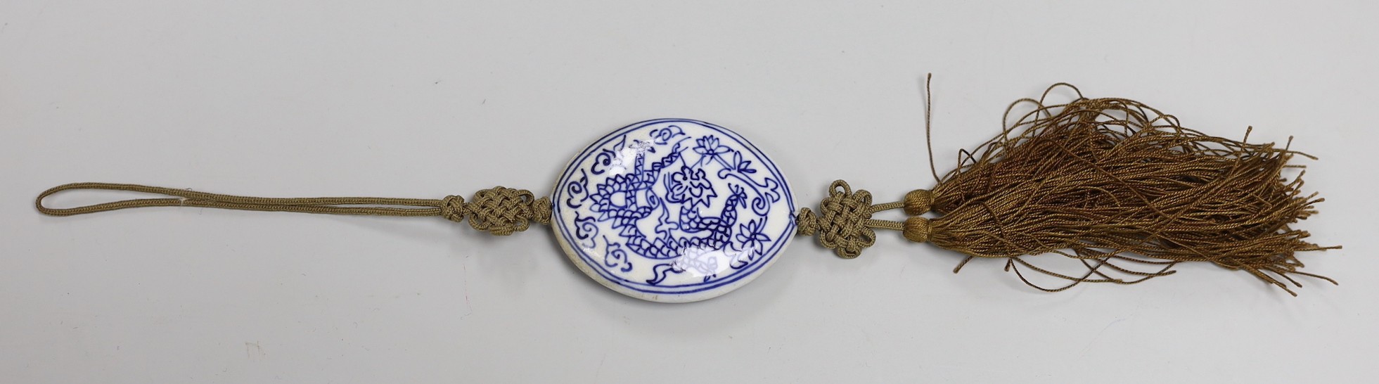 Assorted Chinese ceramics and a Chinese carved hardstone plaque, 7cms wide - Image 4 of 9