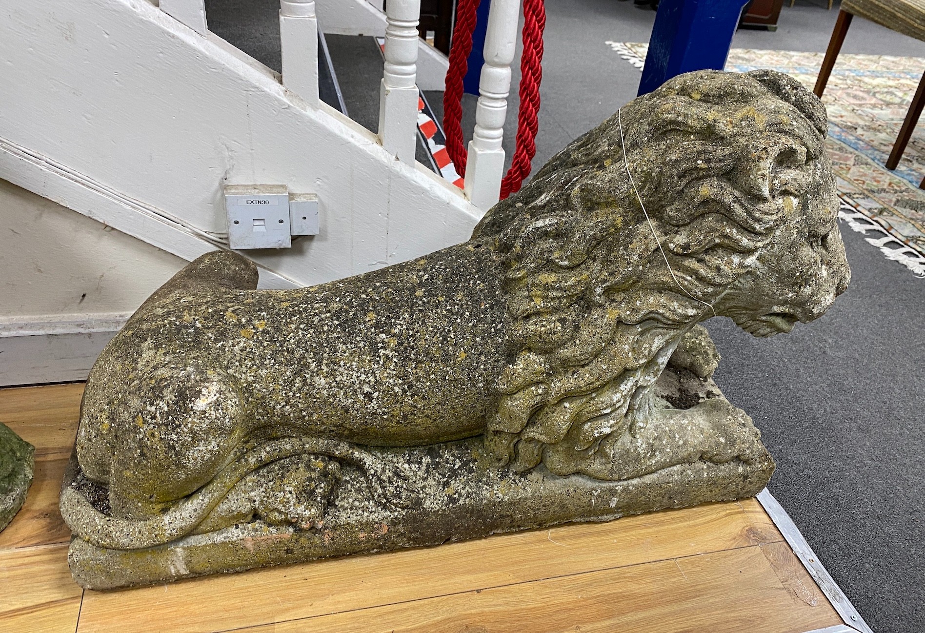 A large reconstituted stone recumbent lion garden ornament, length 91cm, depth 33cm, height 60cm - Image 3 of 3