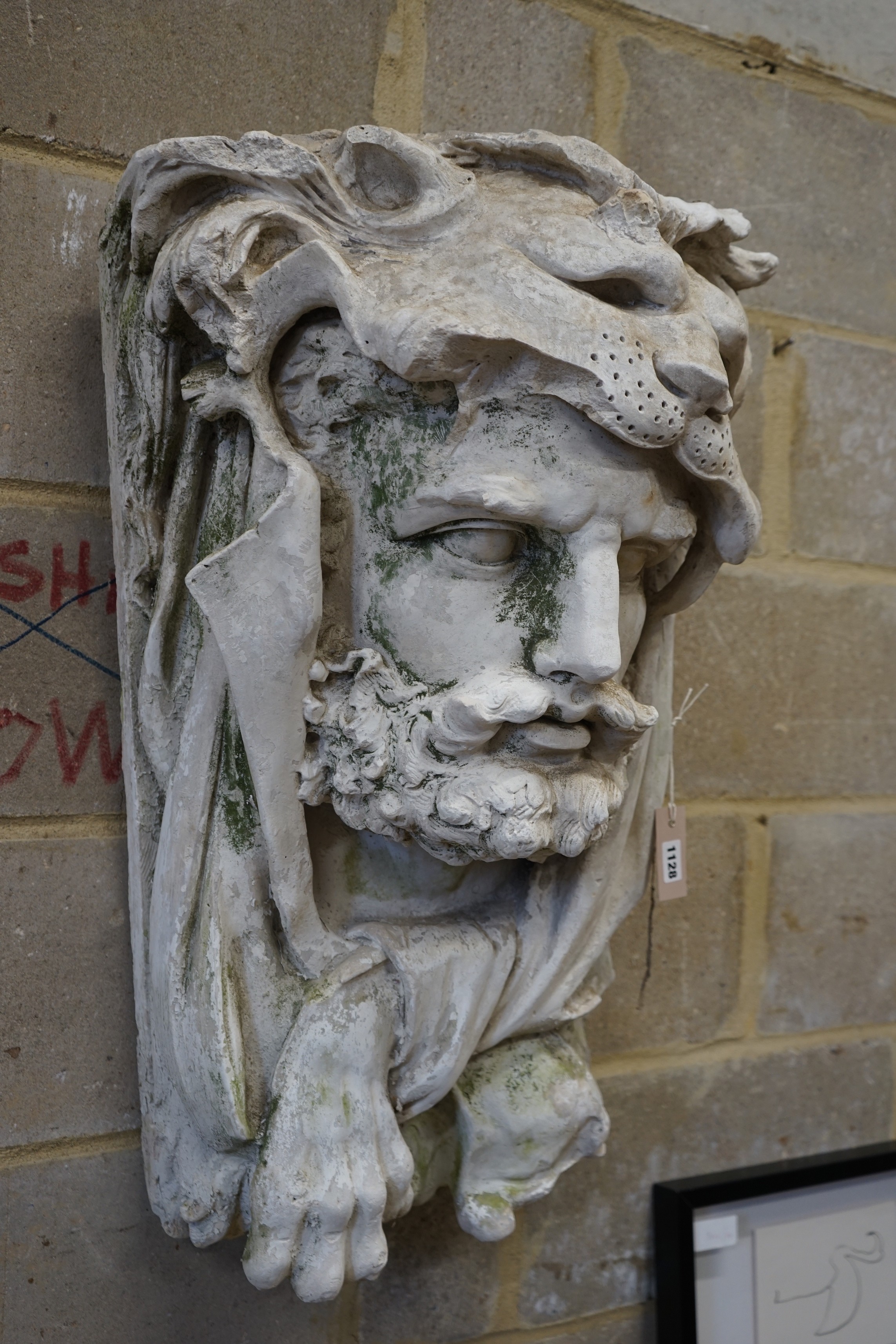 A cast plaster wall mask of Hercules, width 48cm, height 77cm - Image 4 of 4