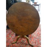 A Victorian mahogany circular tilt topped tea table, diameter 84cm, height 73cm