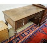 A 1920's oak kneehole desk, length 122cm, 61cm, height 76cm