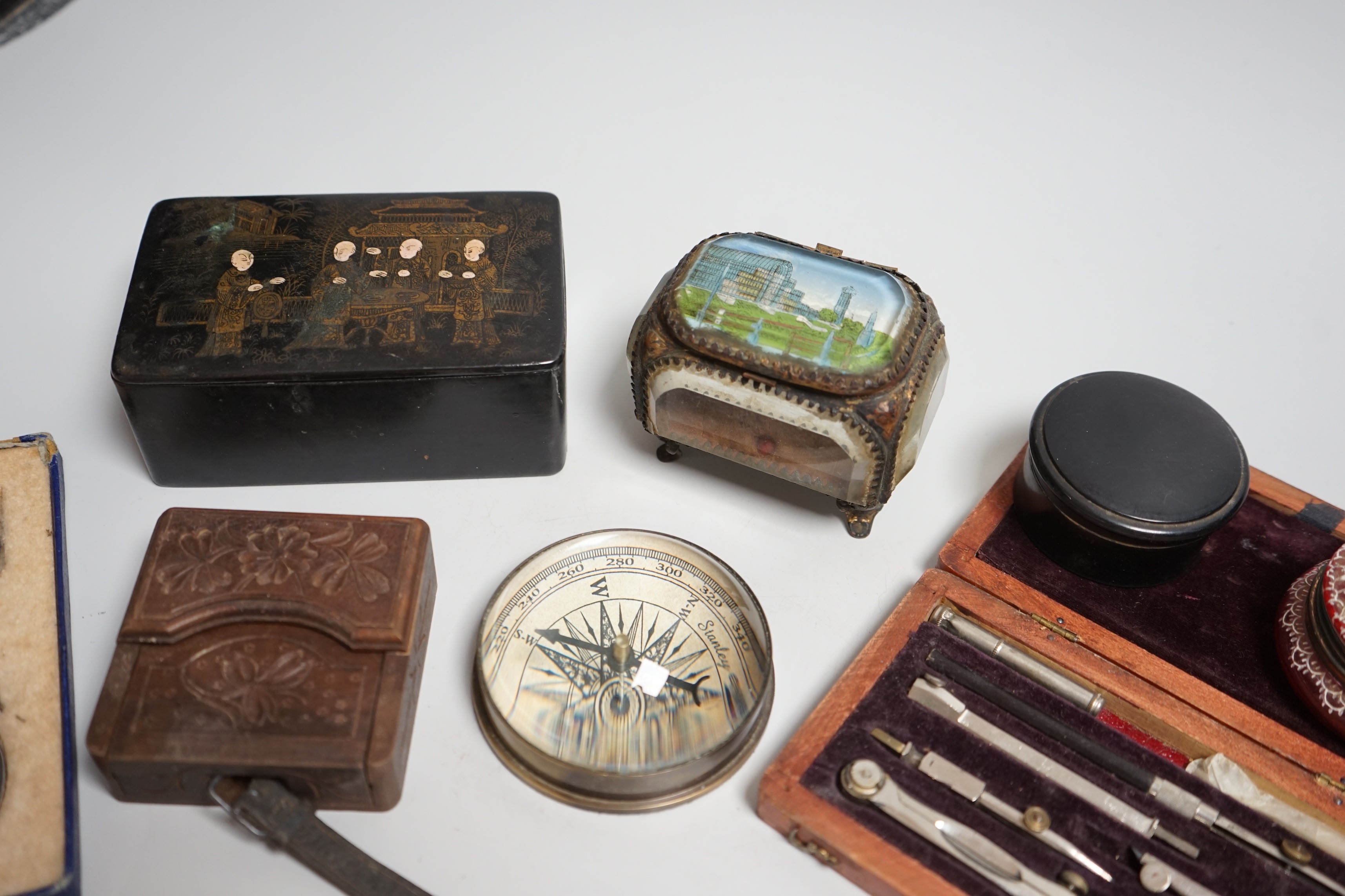 Mixed collectables: Stanley compass paperweight, a cranberry pot, a Great Exhibition souvenir - Image 3 of 6