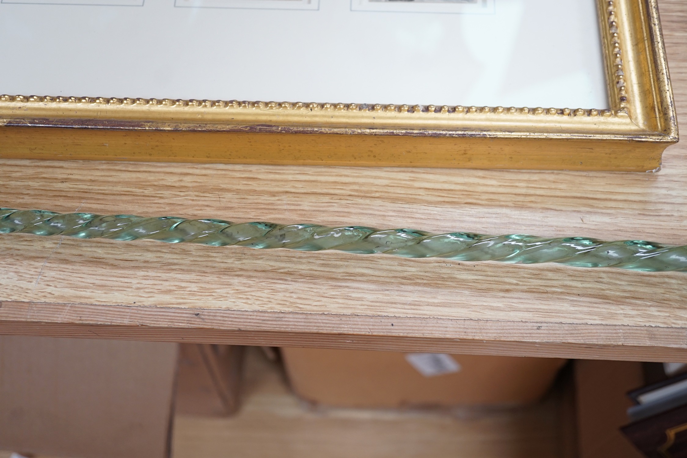 A Victorian green glass walking stick, 107cm - Image 5 of 6