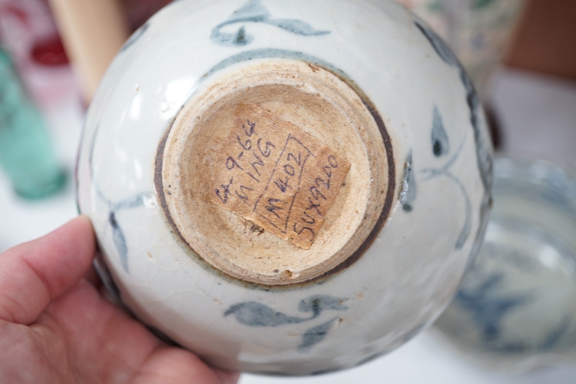 A quantity of Chinese and Japanese ceramics etc. - Image 13 of 16