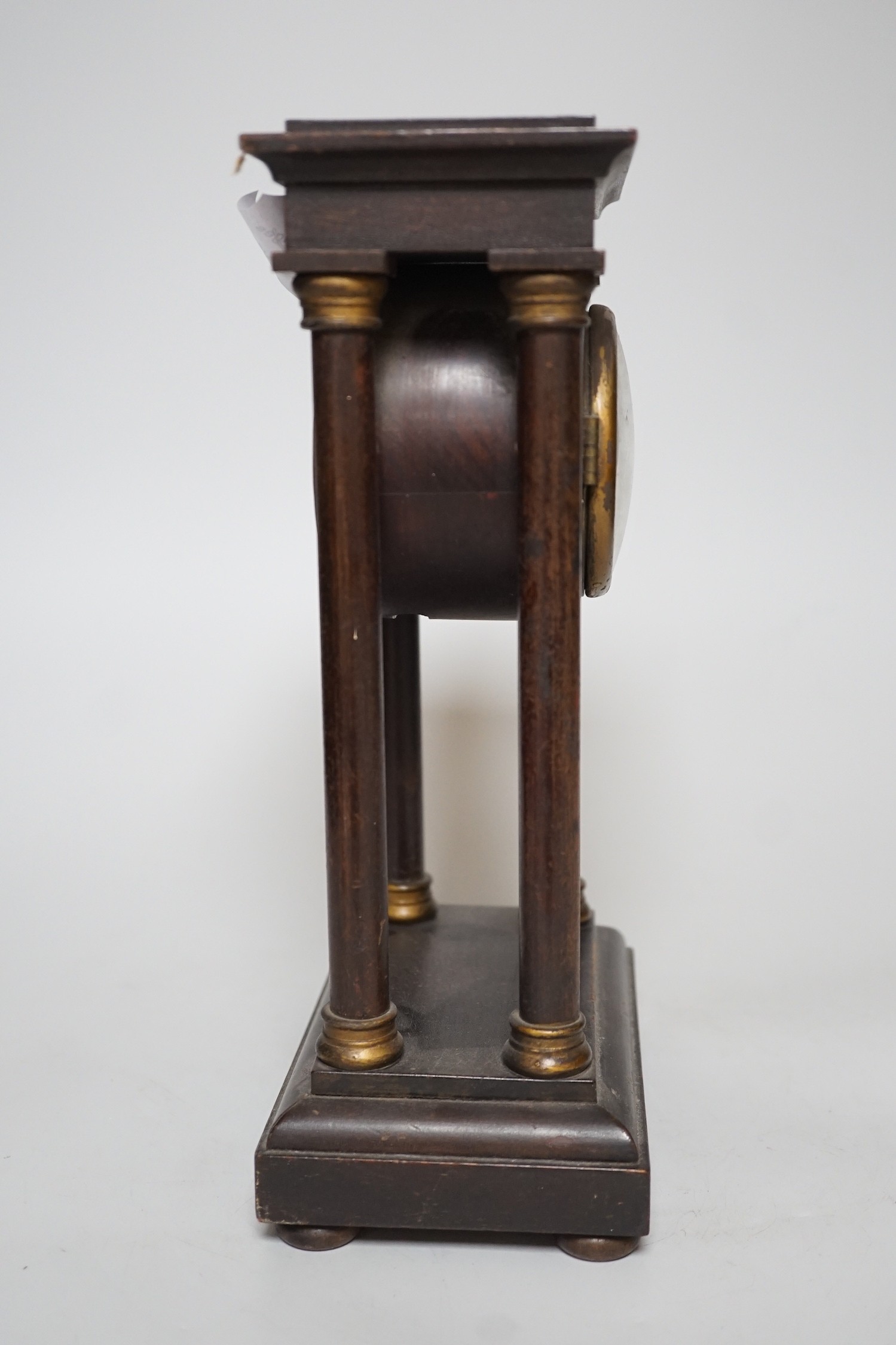 An Edwardian Portico-type mantel clock, 27cms high - Image 3 of 5