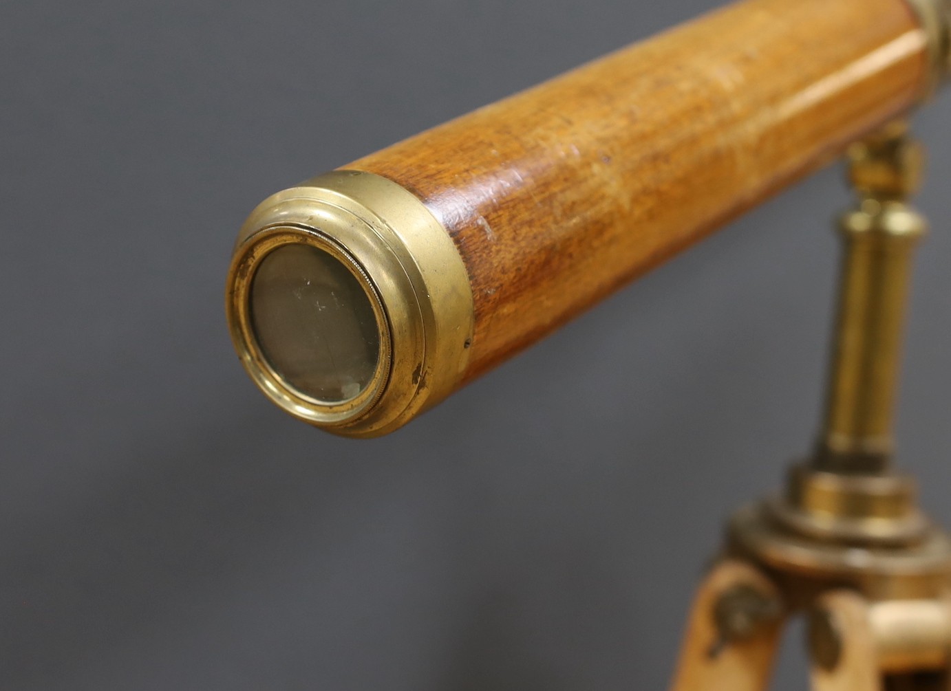 An Edwardian telescope on tripod, marked Cawdell, Luton, 107cm high - Image 3 of 4