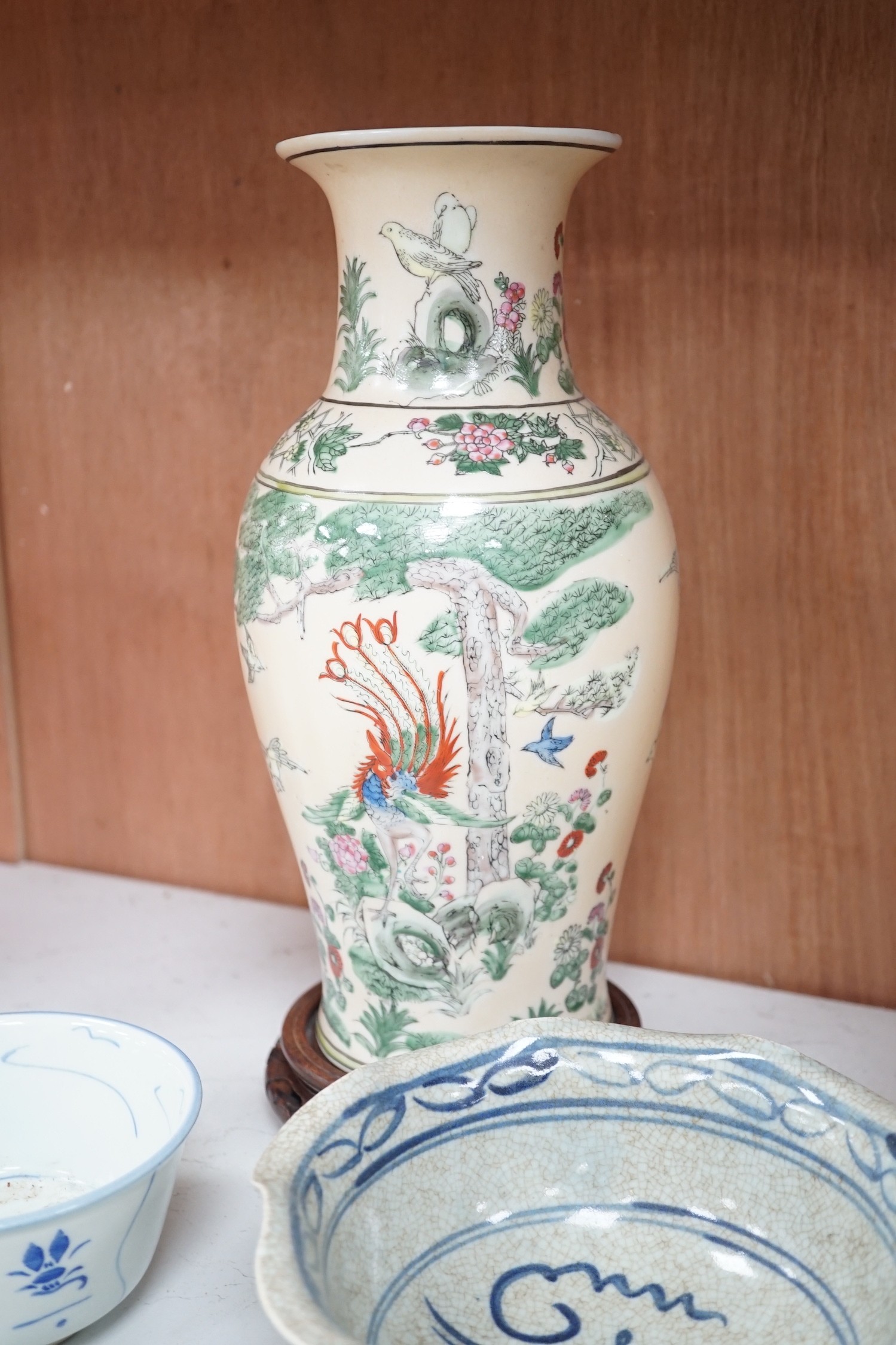 A quantity of Chinese and Japanese ceramics etc. - Image 10 of 16