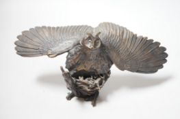 Paul Eaton - a limited edition bronze owl, signed and dated ‘91. Numbered 013, wingspan 24.5cm