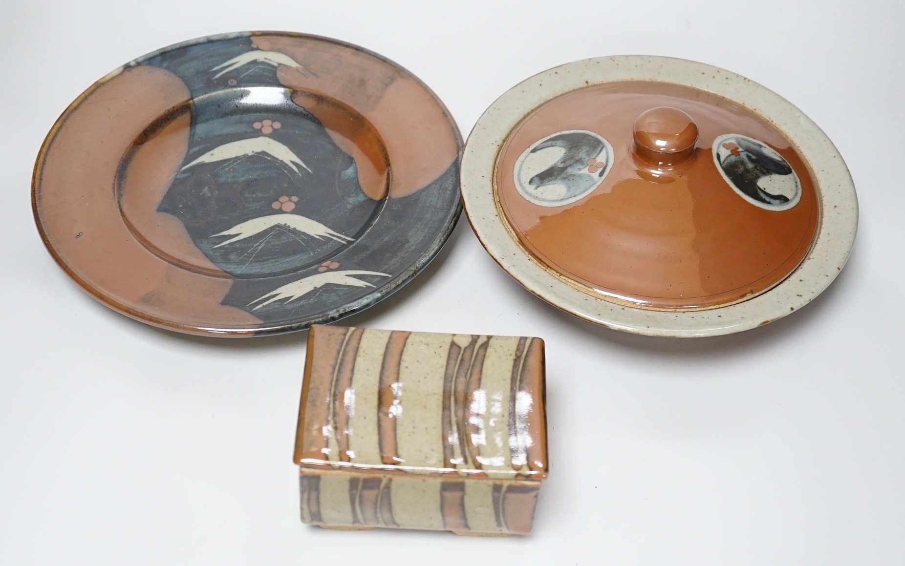 David Frith, Brookhouse studio pottery, a plate, covered bowl and a butter dish and cover, largest