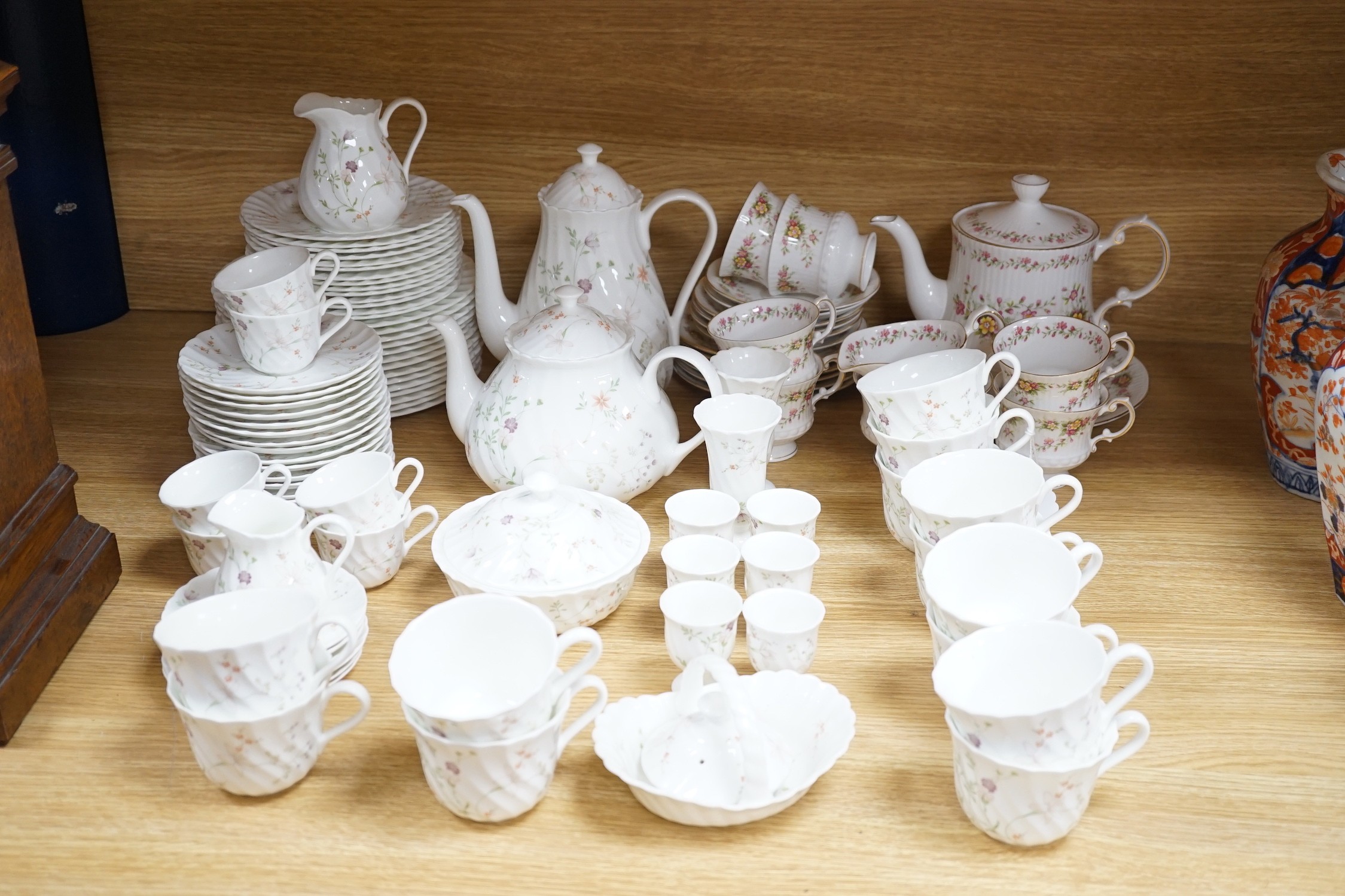 A Wedgwood Campion-pattern part breakfast service, and a Caprice Elizabethan teaset - Image 2 of 8