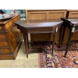 An Edwardian mahogany folding card table, width 86cm, depth 43cm, height 70cm