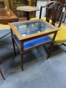 A Edwardian satinwood banded mahogany bijouterie table, width 56cm, depth 40cm, height 66cm