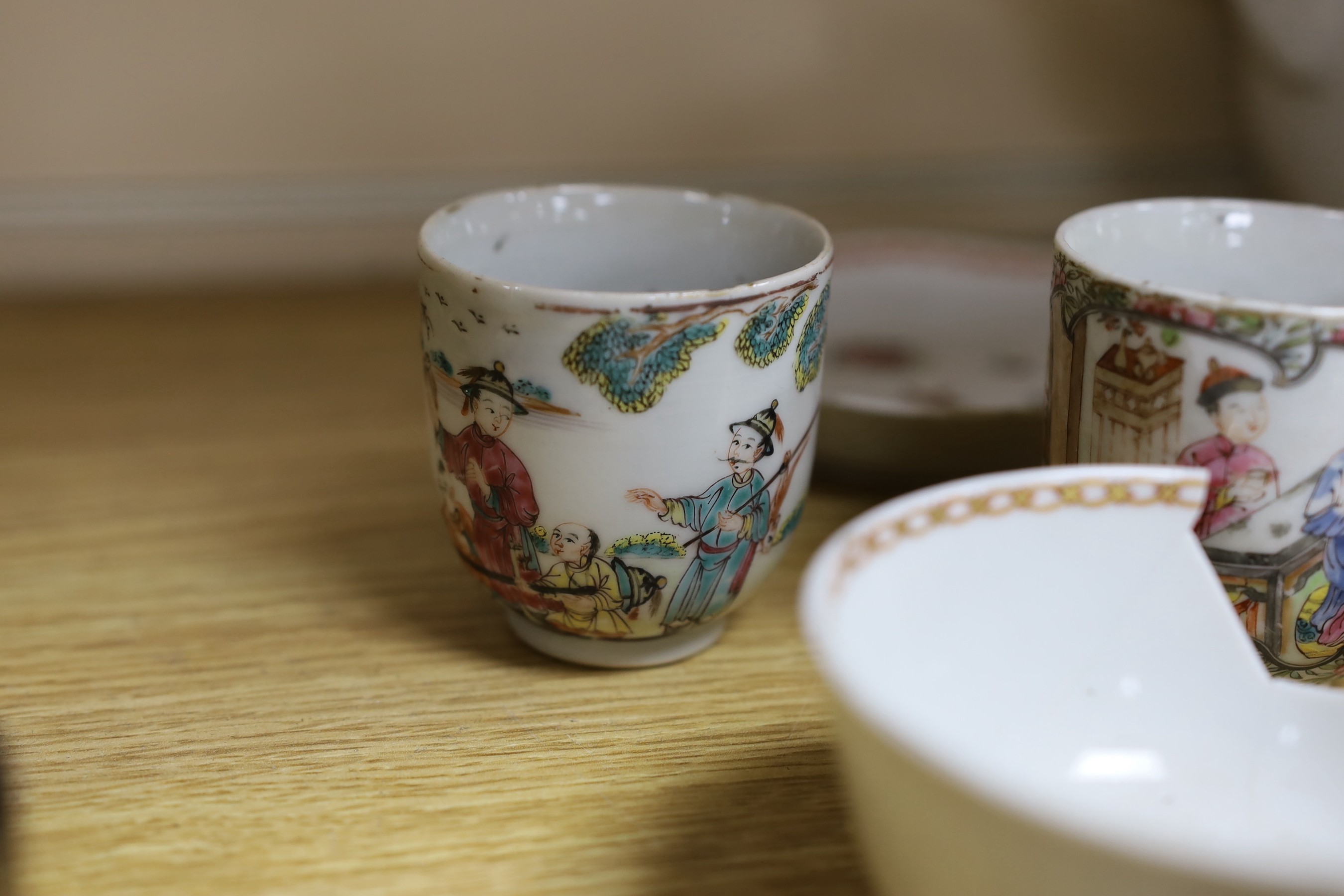 A collection of mixed Chinese export tableware, 18th century and later - Image 8 of 8