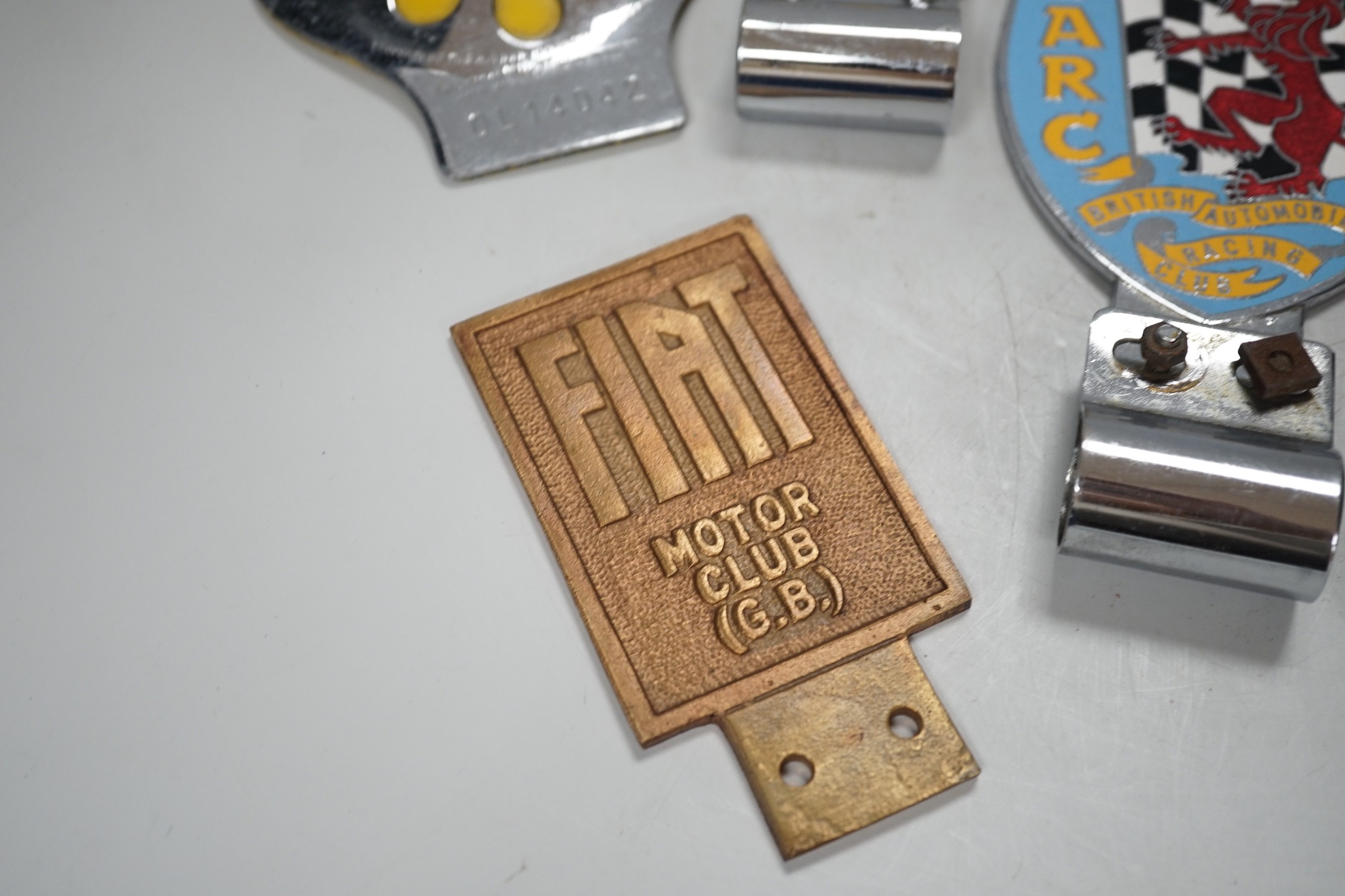 Seven car badges: Fiat motor club, British automobile racing club, MG club, the automobile club - Image 5 of 5