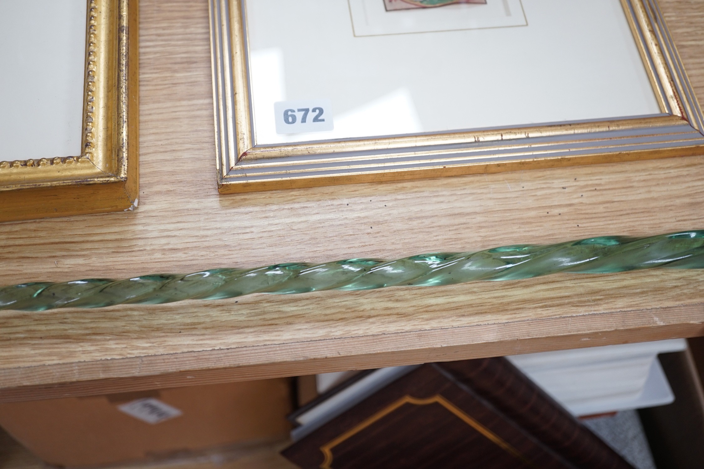 A Victorian green glass walking stick, 107cm - Image 4 of 6