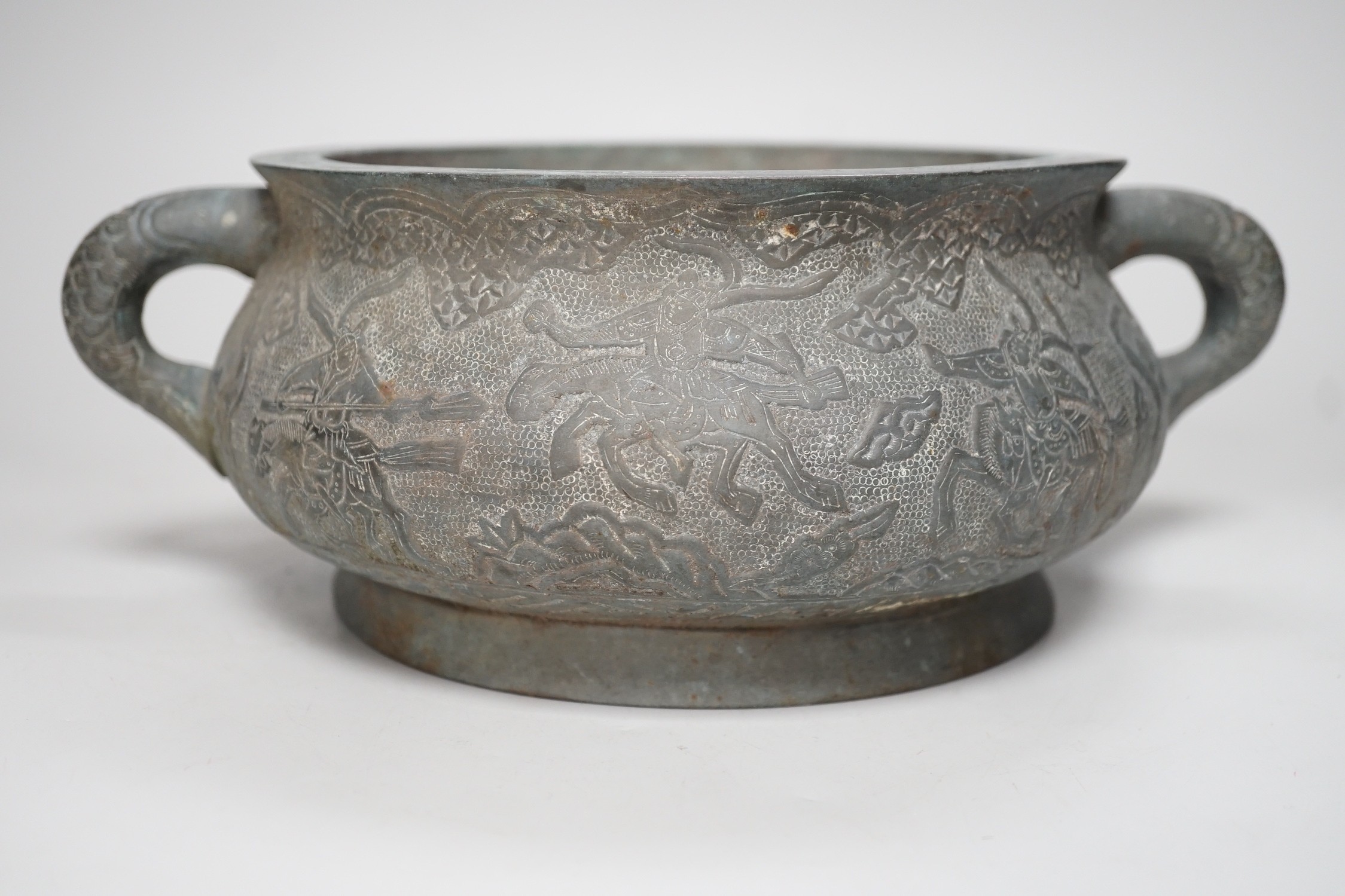 A large late 19th/early 20th century Chinese bronze censer, gui, Xuande mark, together with four - Image 7 of 8