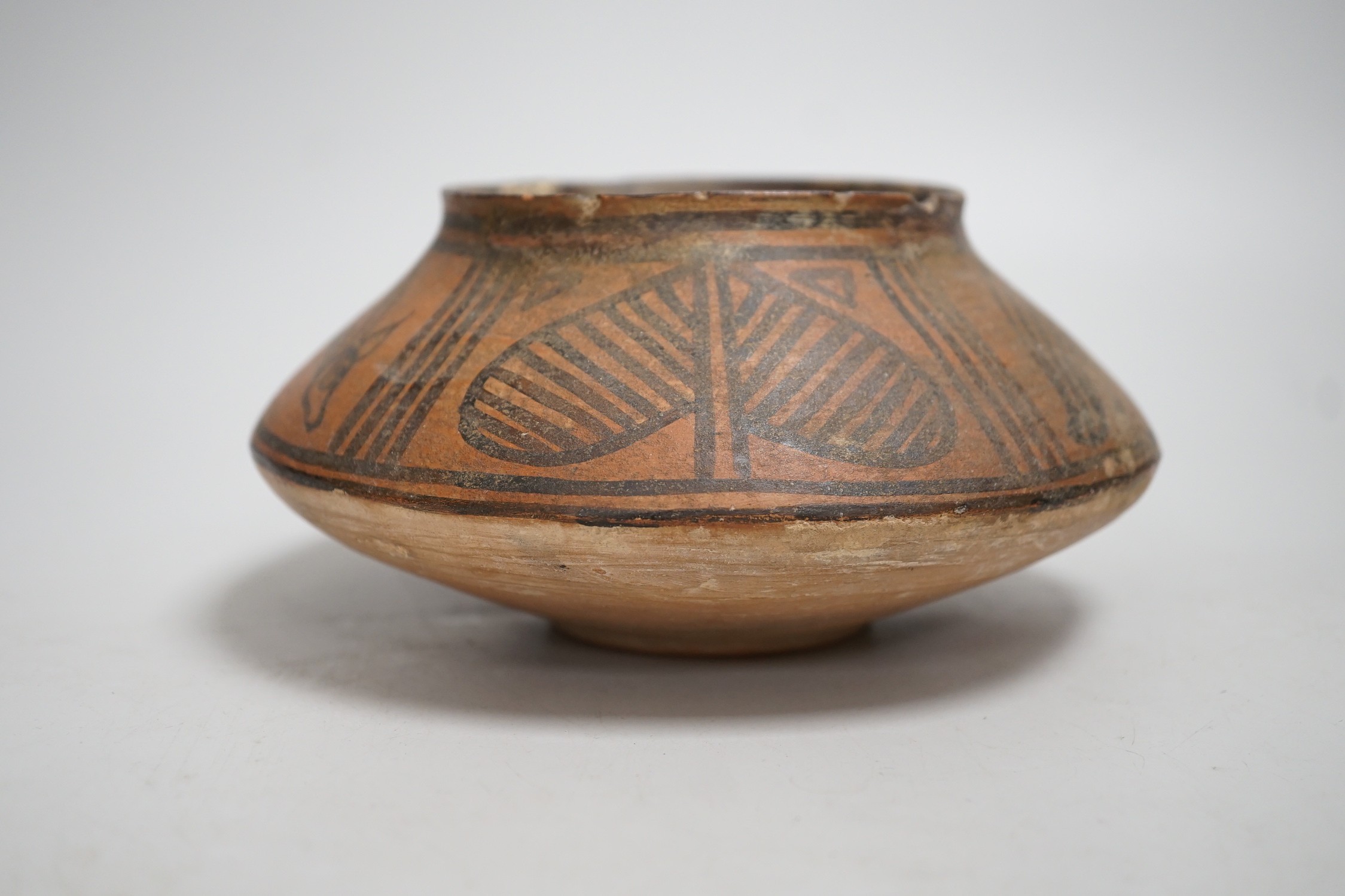 An Indus Valley Pottery bowl, 16cm diameter - Image 2 of 4