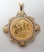 A Queen Elizabeth II 1982 gold half sovereign, in 9ct gold pendant mount, 7.7 grams.