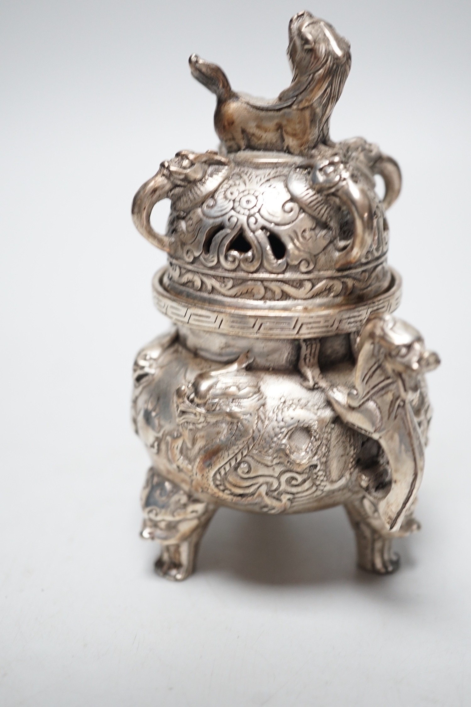 A Chinese cast metal censer and cover, seal mark to base. 13cm tall - Image 5 of 5