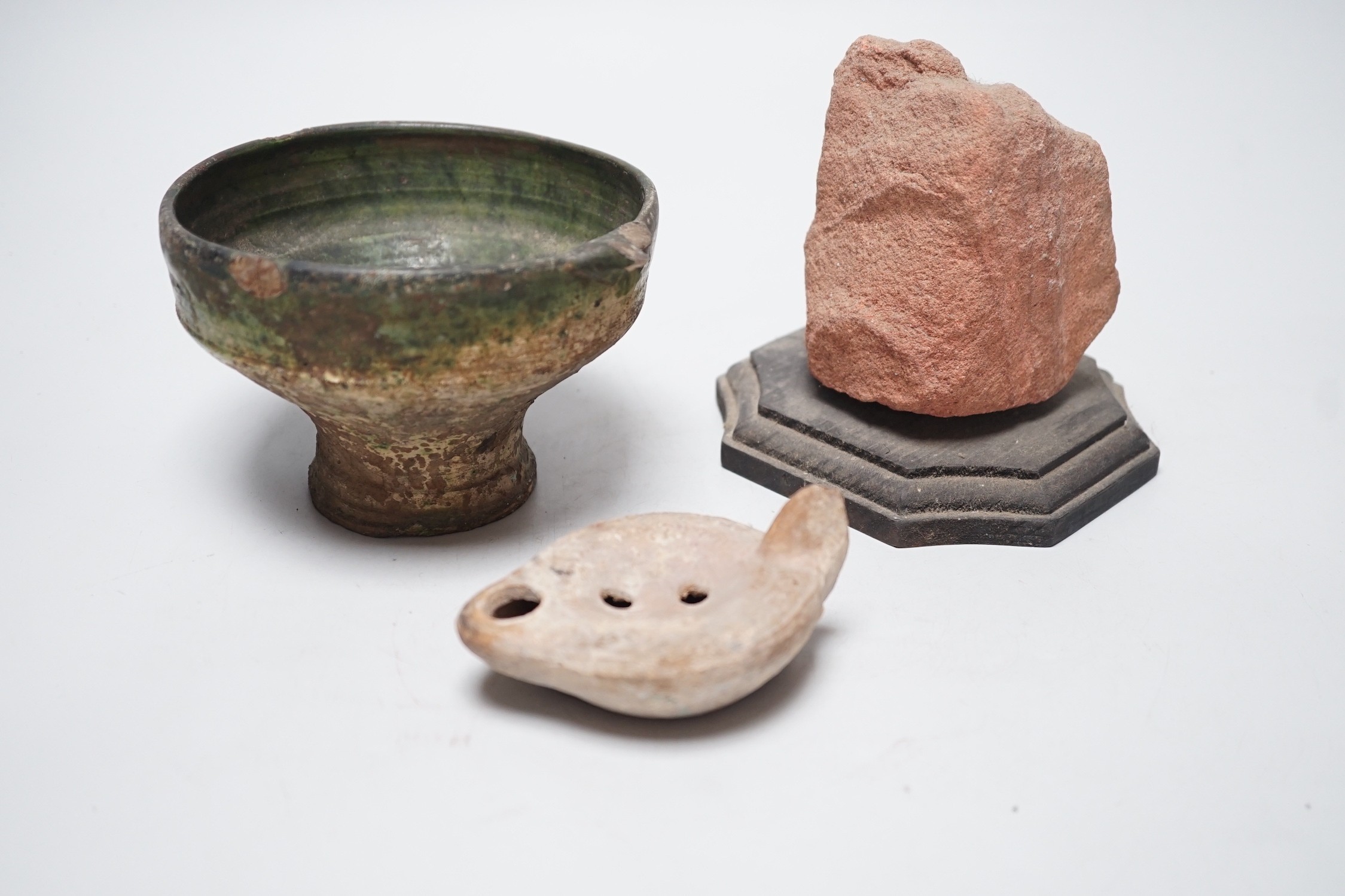 A Roman green glazed vessel, 13 cm wide and a pottery oil lamp, with letter of provenance dated 1942 - Image 2 of 5