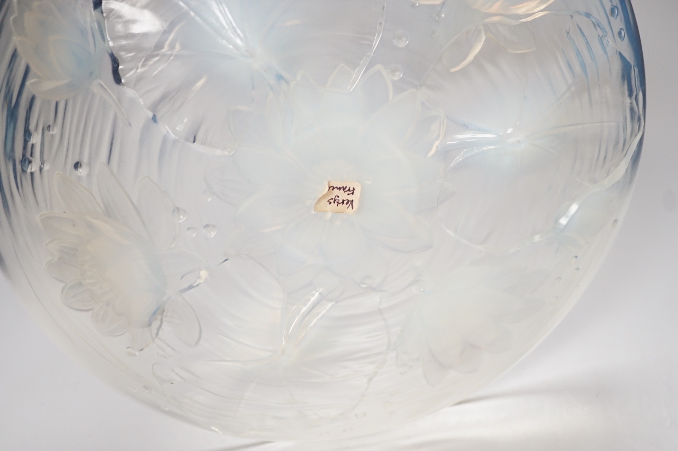 A Verlys opalescent glass dish with flower decoration. 35cm diameter - Image 7 of 7