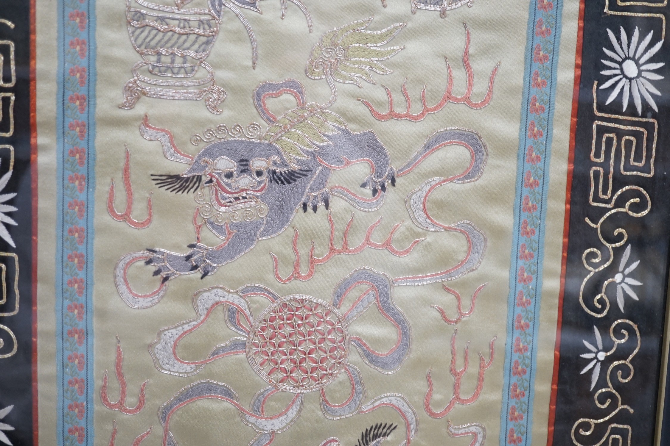 A framed Chinese dragon silk panel. 64 x 34cm - Image 4 of 6
