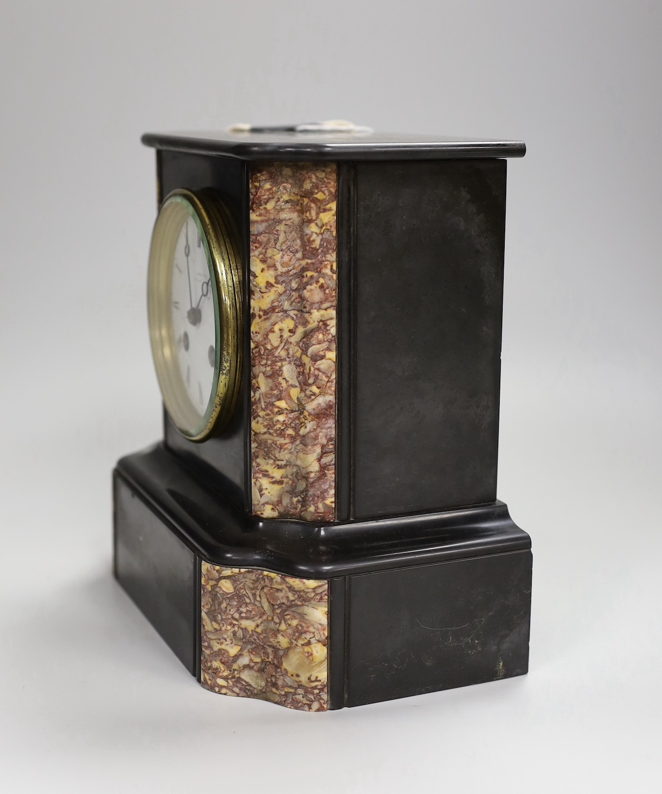 A black slate and marble mantel clock, 22cm - Image 2 of 3