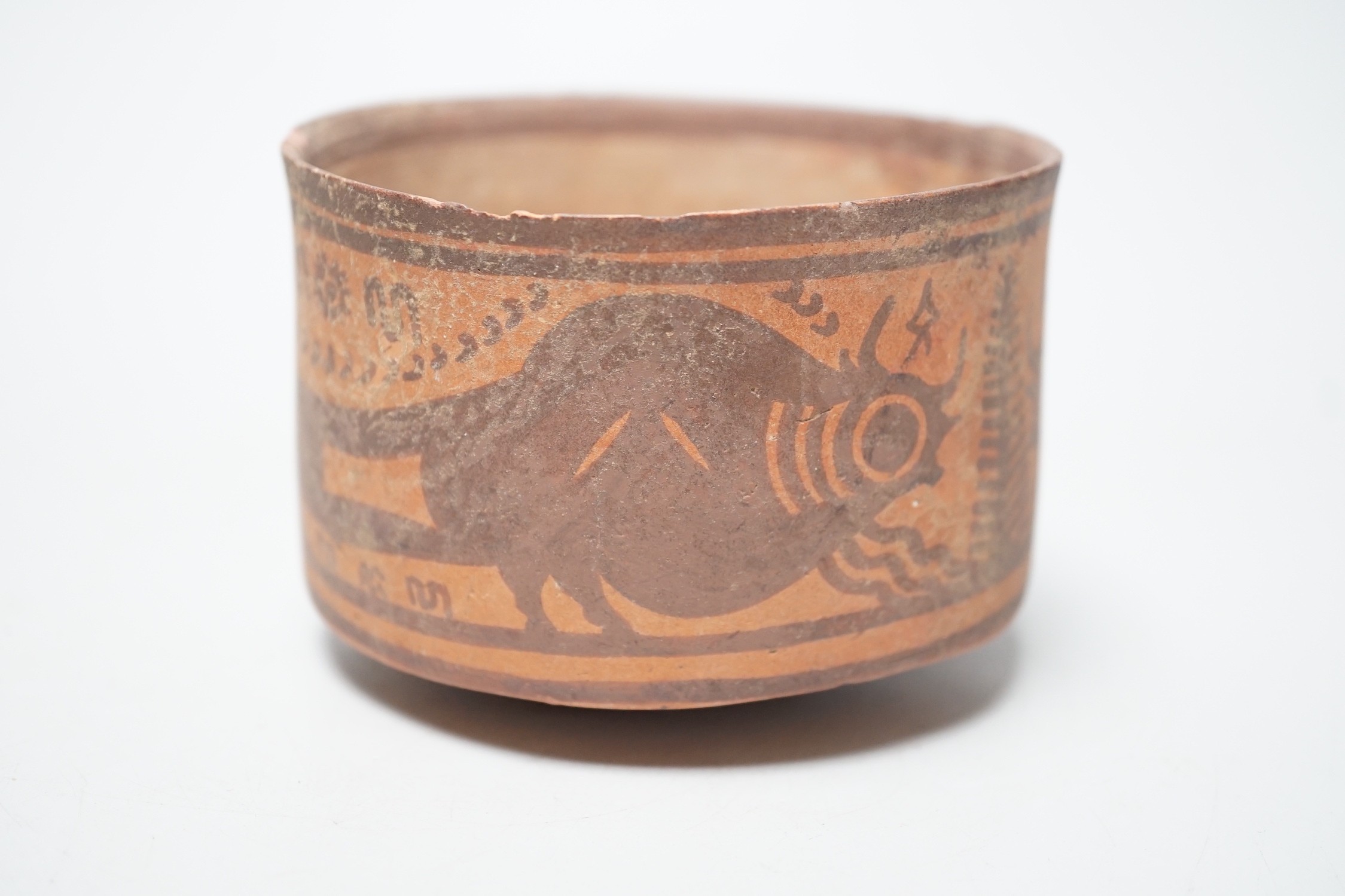 An Indus Valley Pottery bowl 9.5cm diameter